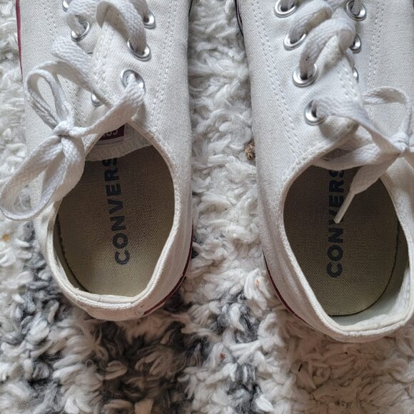 Classic white Chucks in GREAT shape - Picture 6 of 11